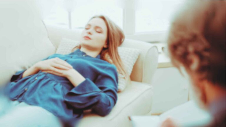 Entdecke deine früheren Leben – Die heilende Kraft der Regressionstherapie